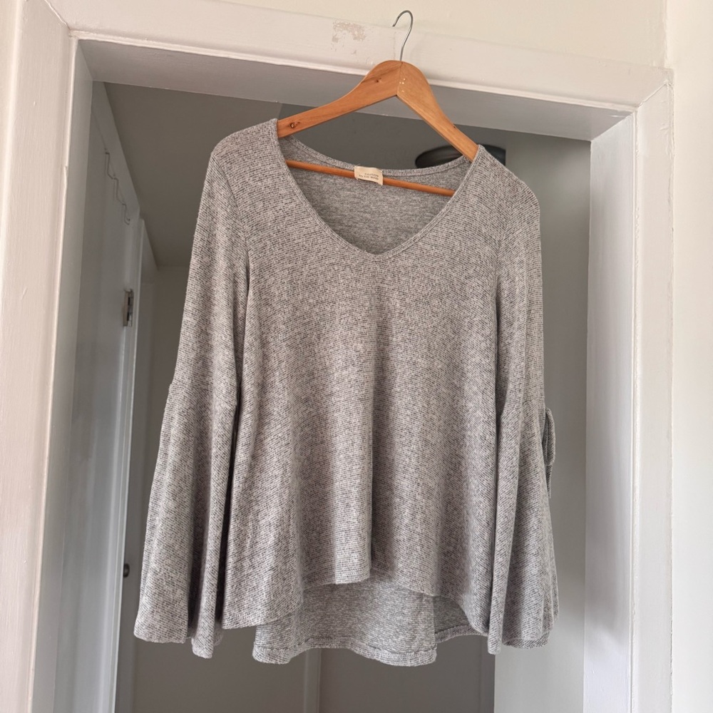 Caution To The Wind Heather Gray V-Neck Sweater